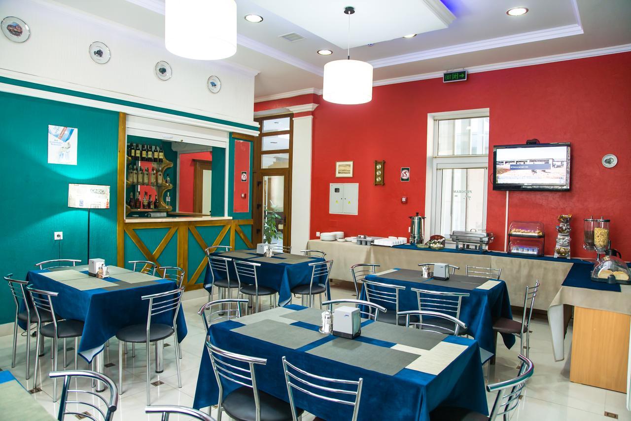 Institutul Muncii Hotel Chisinau Exterior photo
